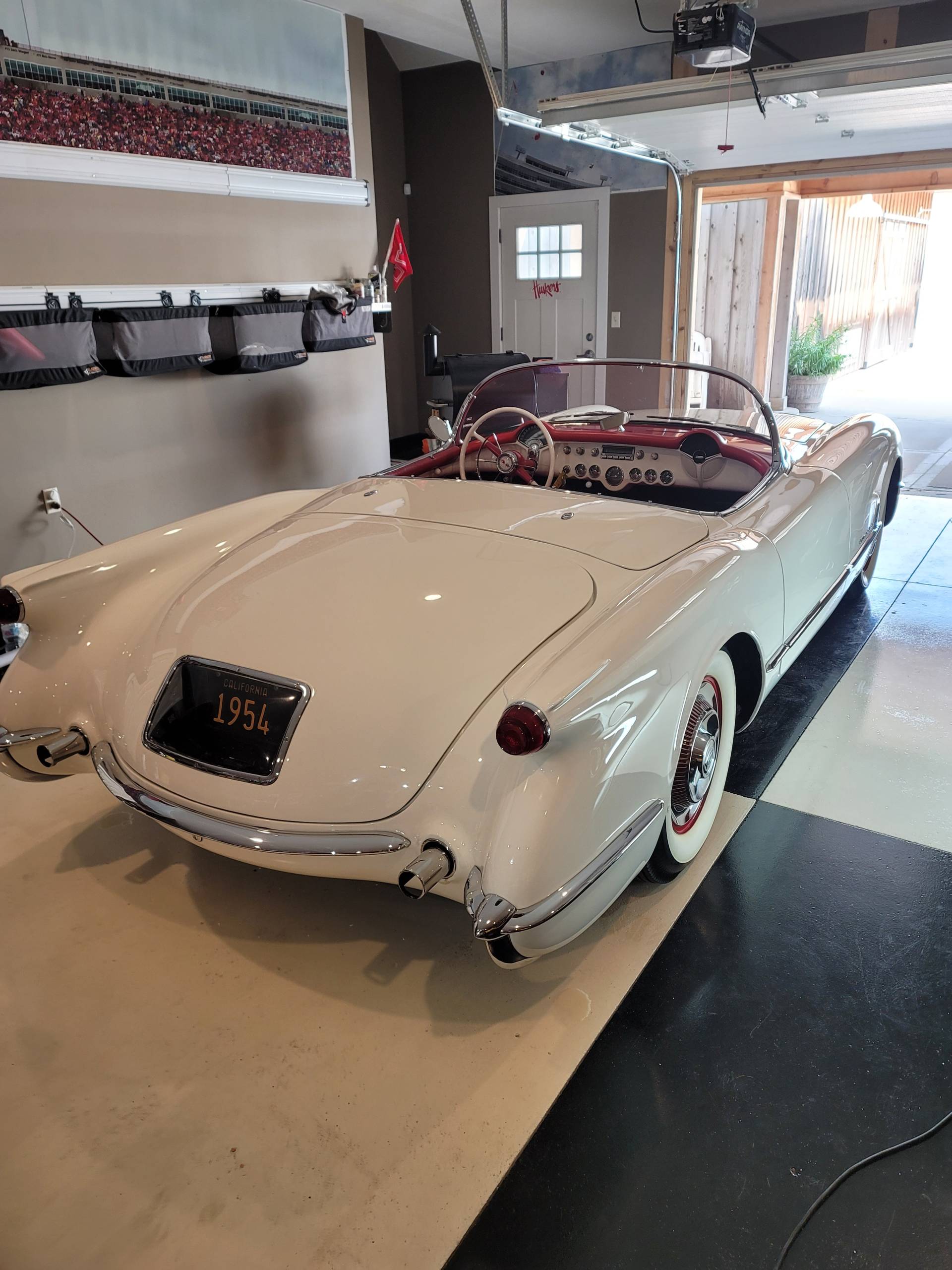 old white corvette